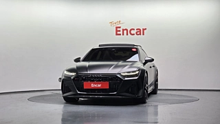 AUDI RS7 4K 2023