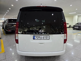 HYUNDAI STARIA  4WD Tourer 11 Seater 2023