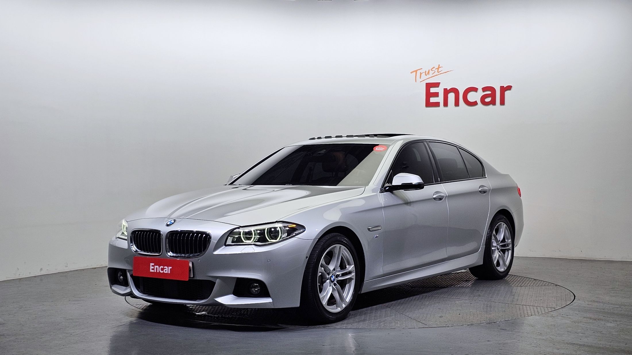 BMW 5-SERIES F10 2016