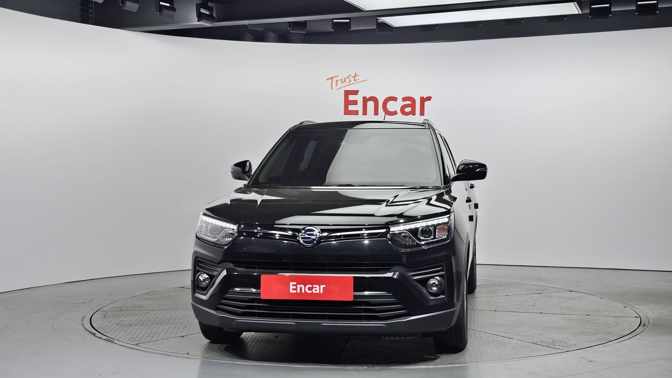 SSANGYONG TIVOLI VERY NEW 2021