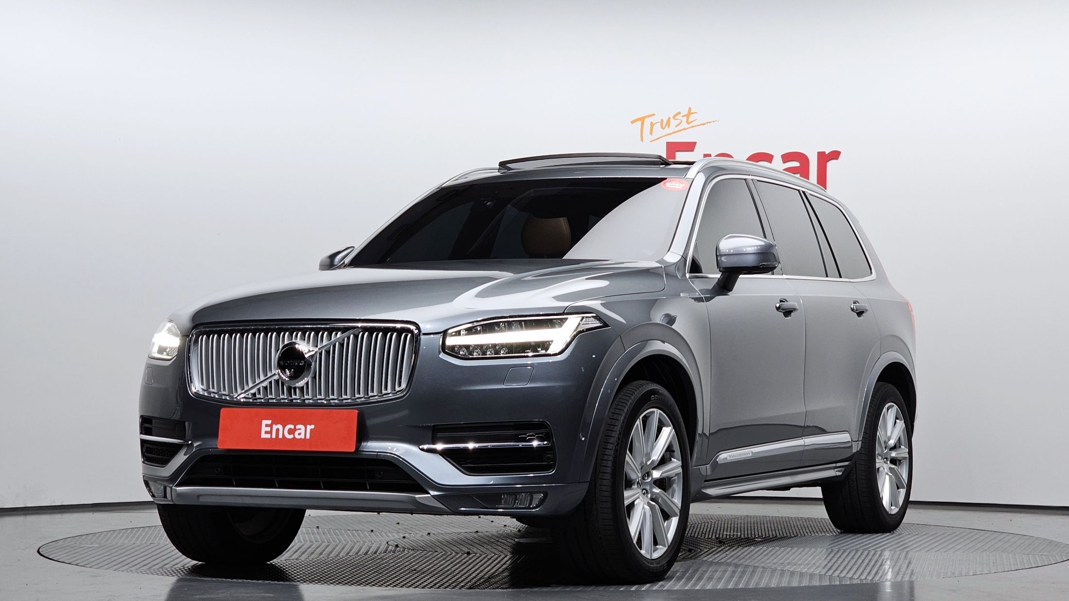 VOLVO XC90