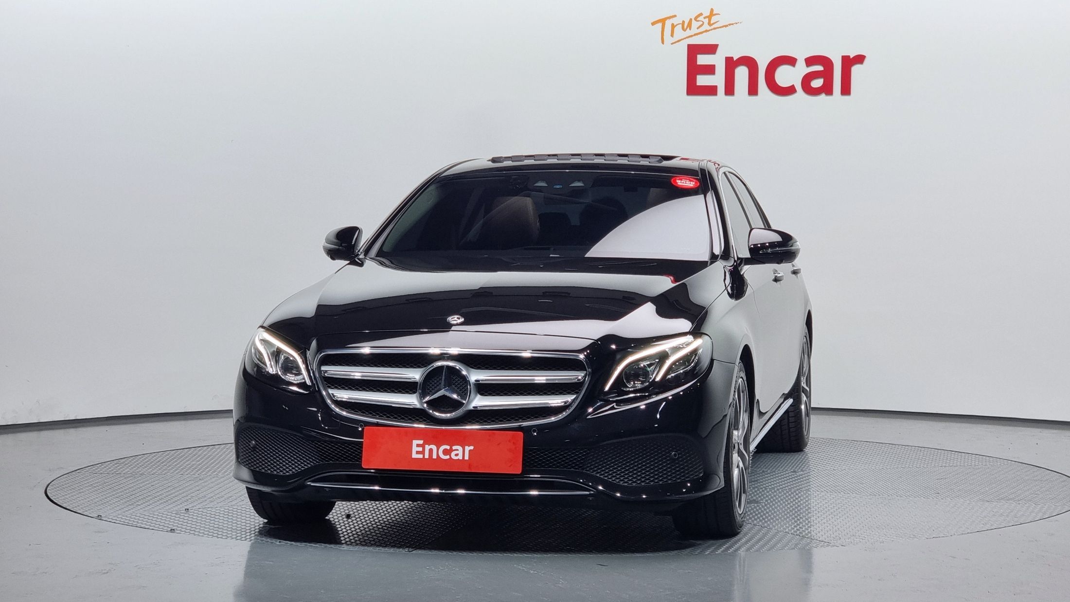 MERCEDES BENZ E-CLASS W213 2019