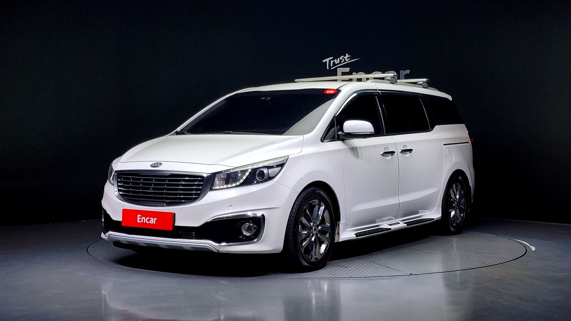 KIA CARNIVAL 2016