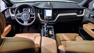 VOLVO XC60 2020