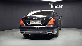 GENESIS EQ900 2018