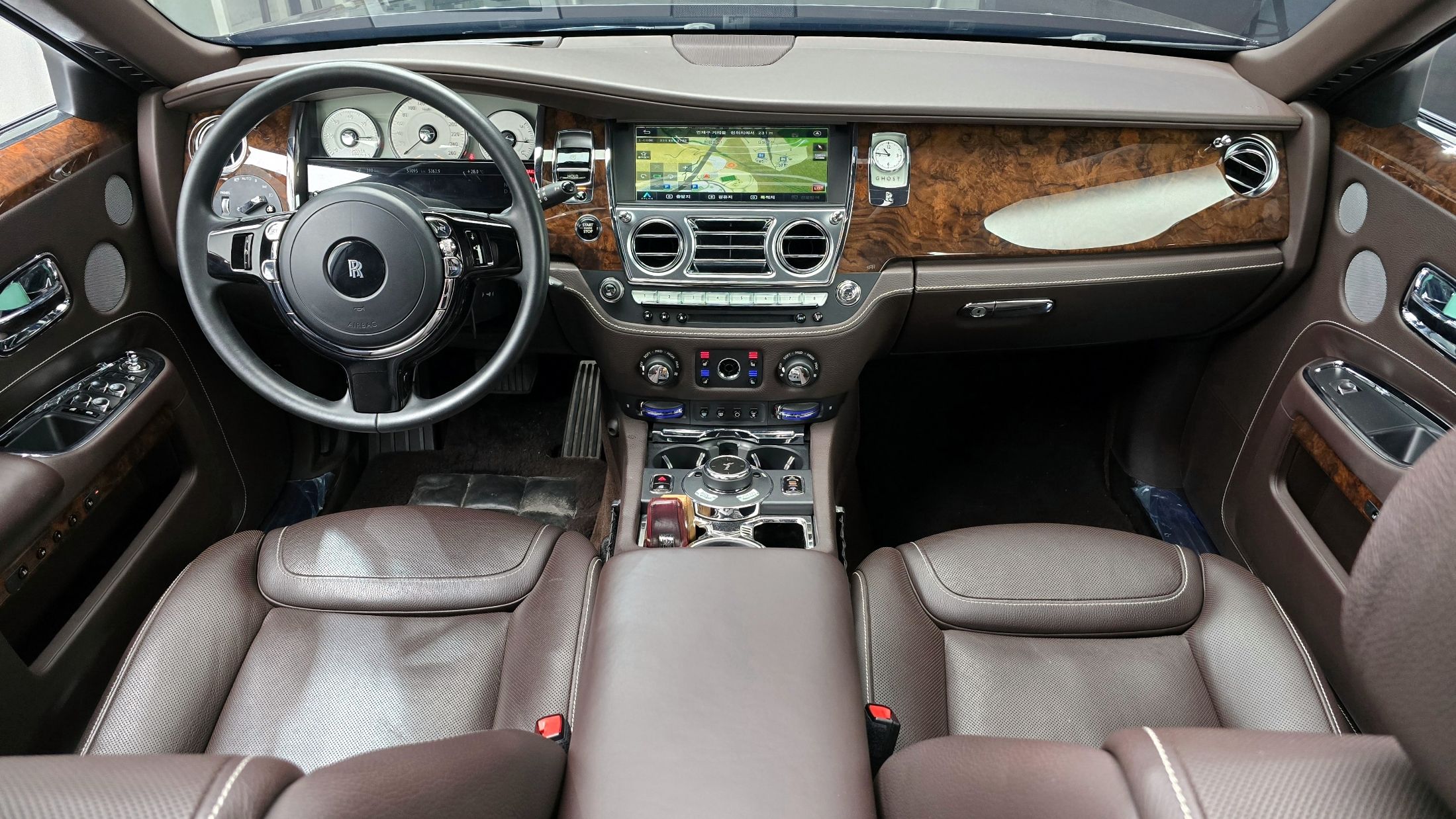 ROLLS ROYCE GHOST 2020