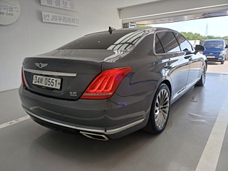 GENESIS EQ900 2016