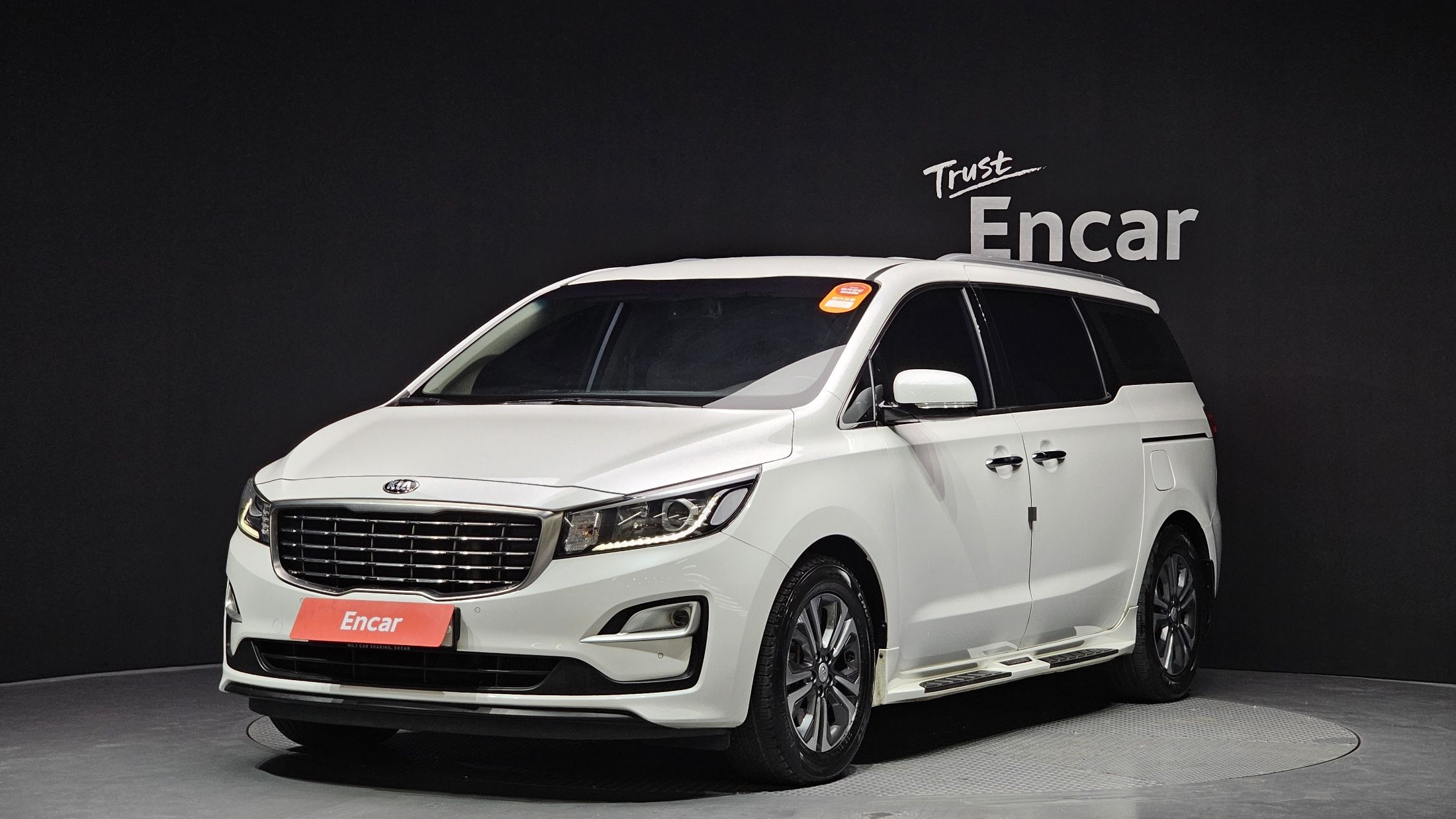 KIA CARNIVAL 2018