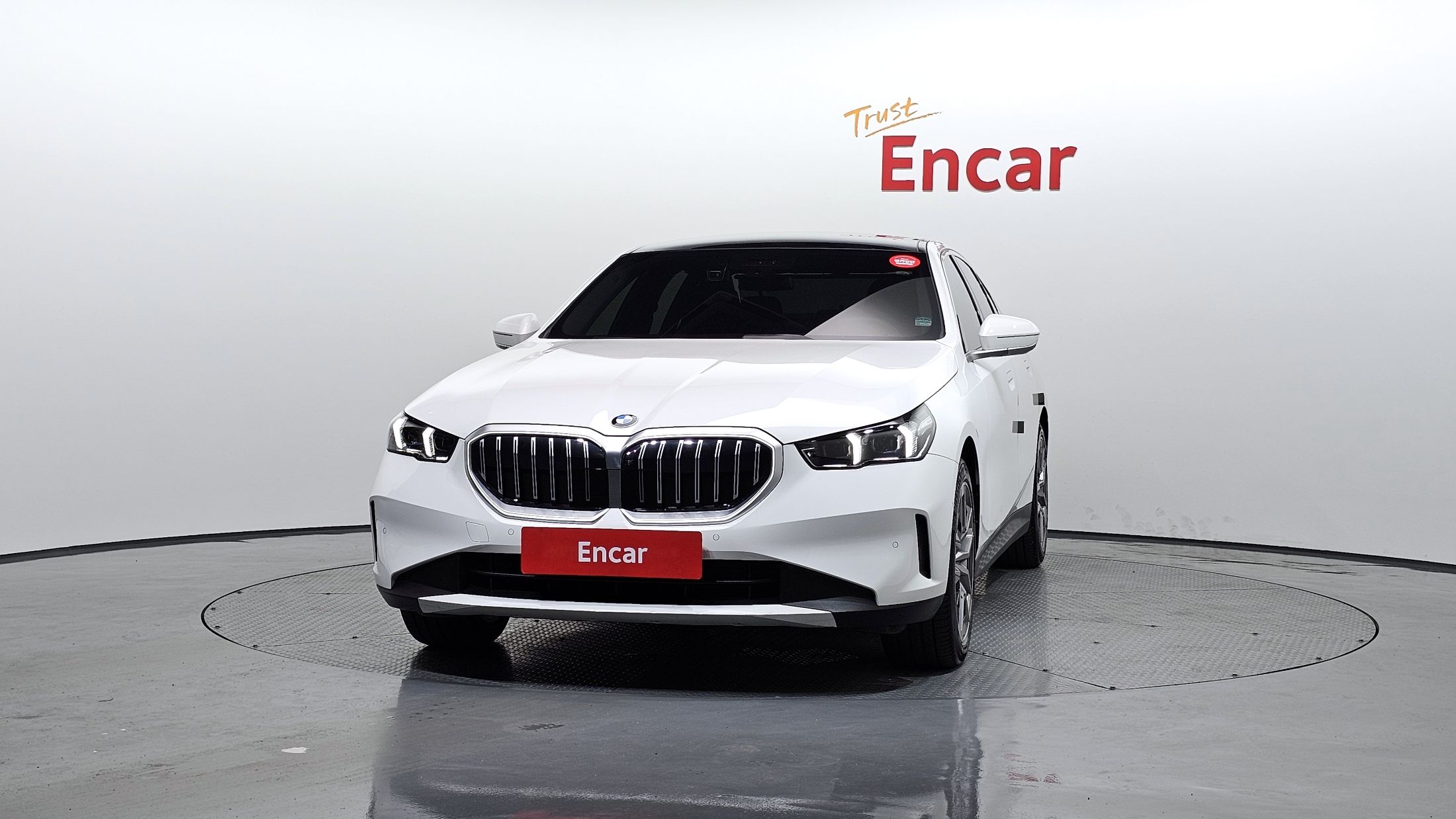 BMW 5-SERIES G60 2023
