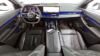 BMW 5-SERIES G60 2023