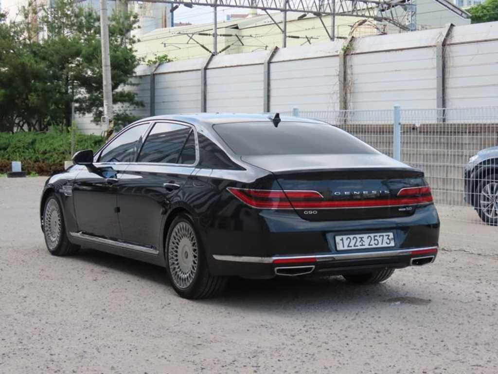 GENESIS G90 2019