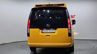 HYUNDAI STARIA 2023
