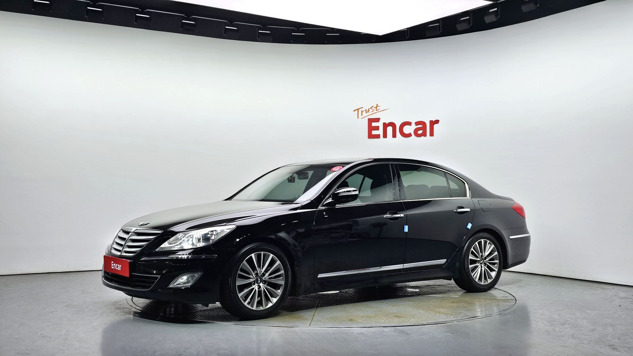 HYUNDAI GENESIS 2013