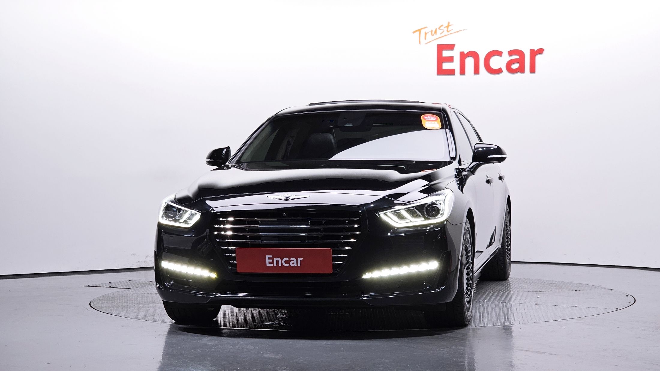 GENESIS EQ900 2016