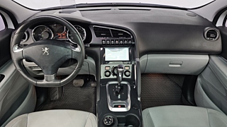 PEUGEOT 3008 2016