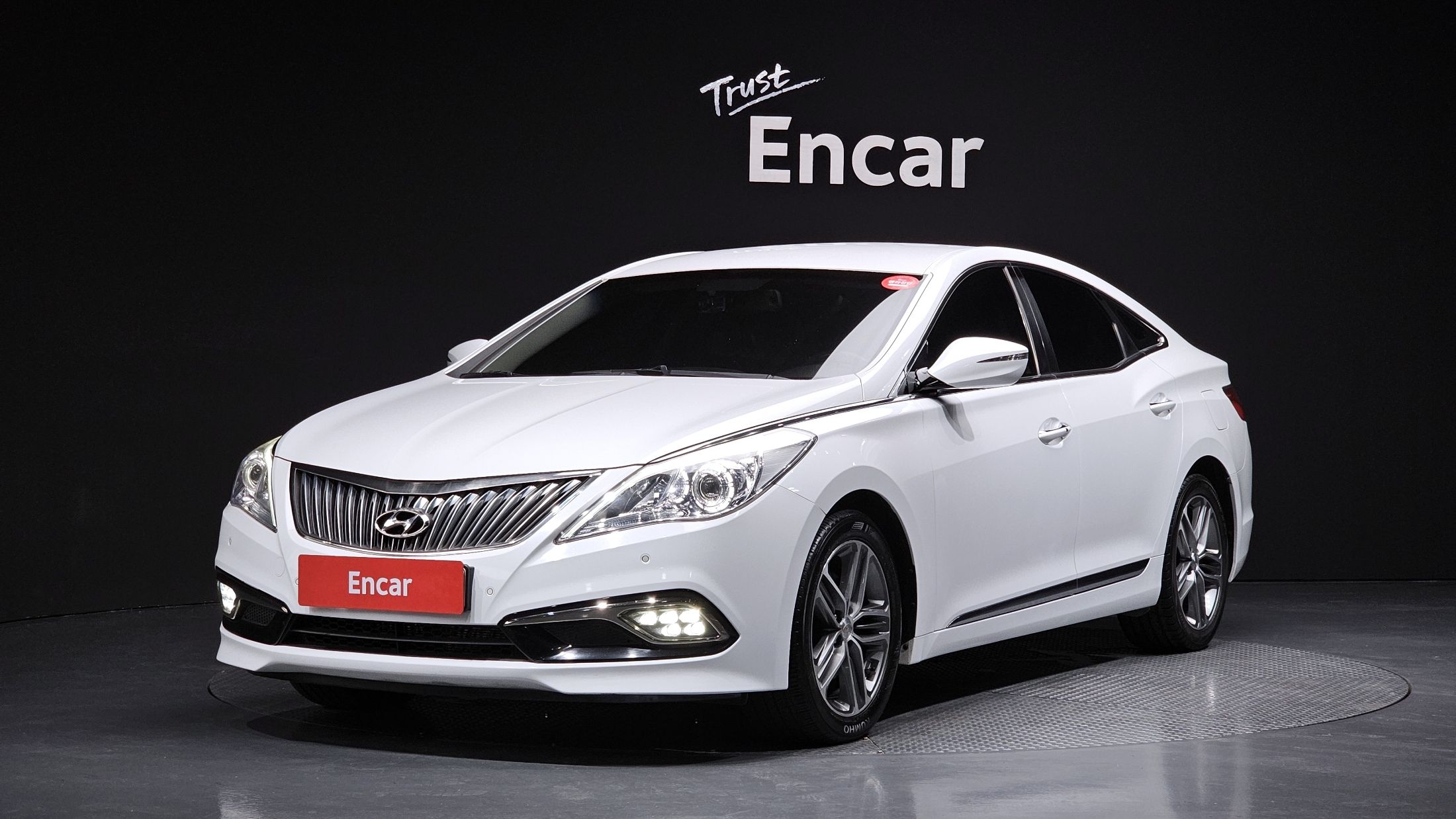 HYUNDAI GRANDEUR HG 2016