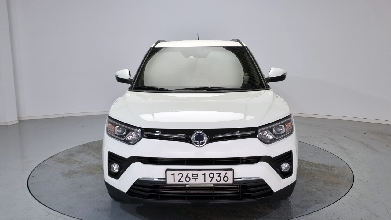 SSANGYONG TIVOLI VERY NEW 2020