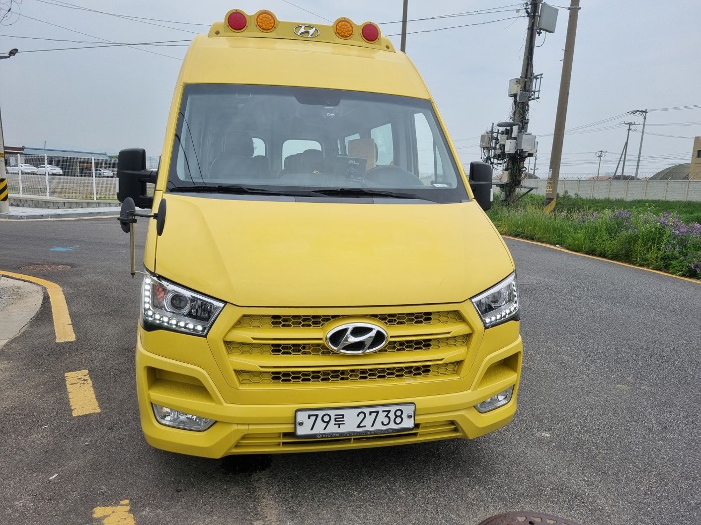 HYUNDAI SOLATI 2015
