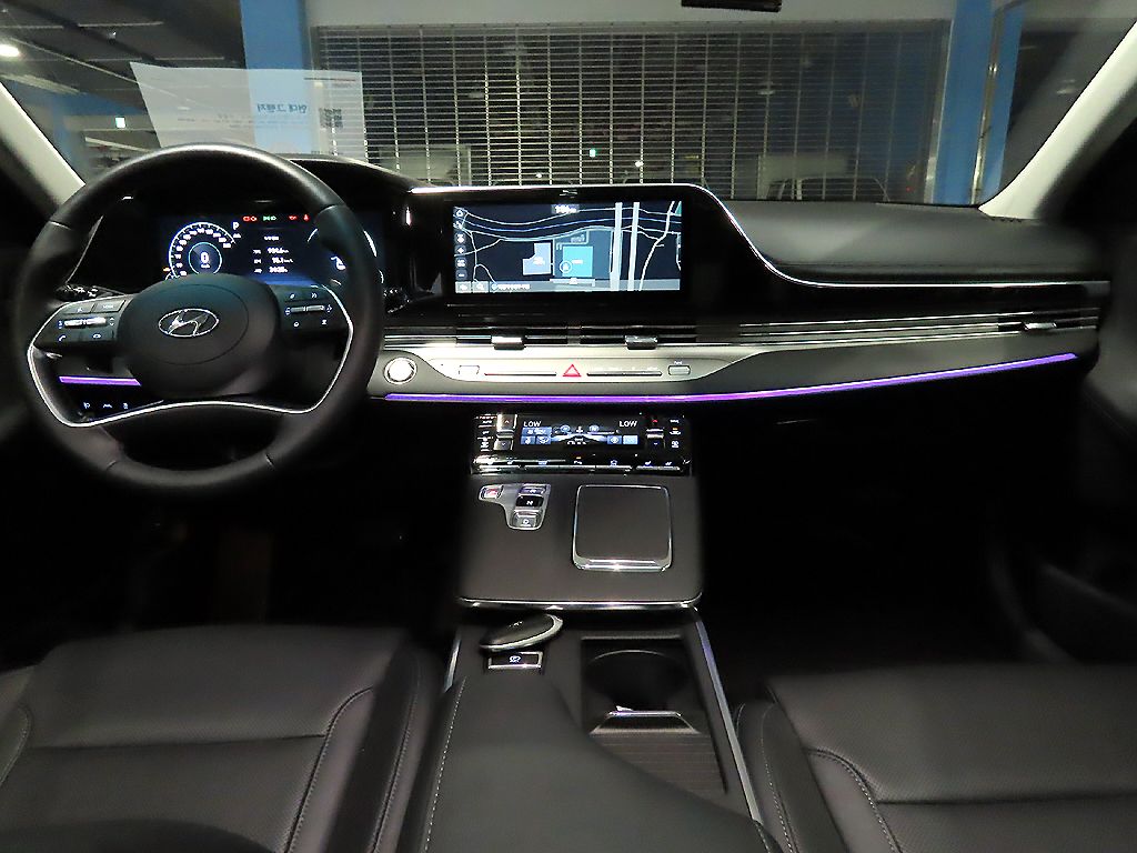 HYUNDAI GRANDEUR IG HYBRID