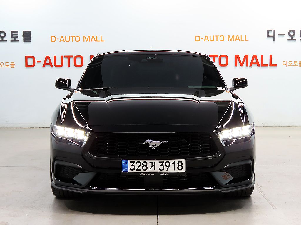 FORD MUSTANG