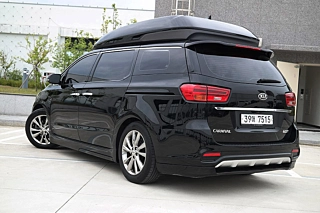 KIA CARNIVAL 2018