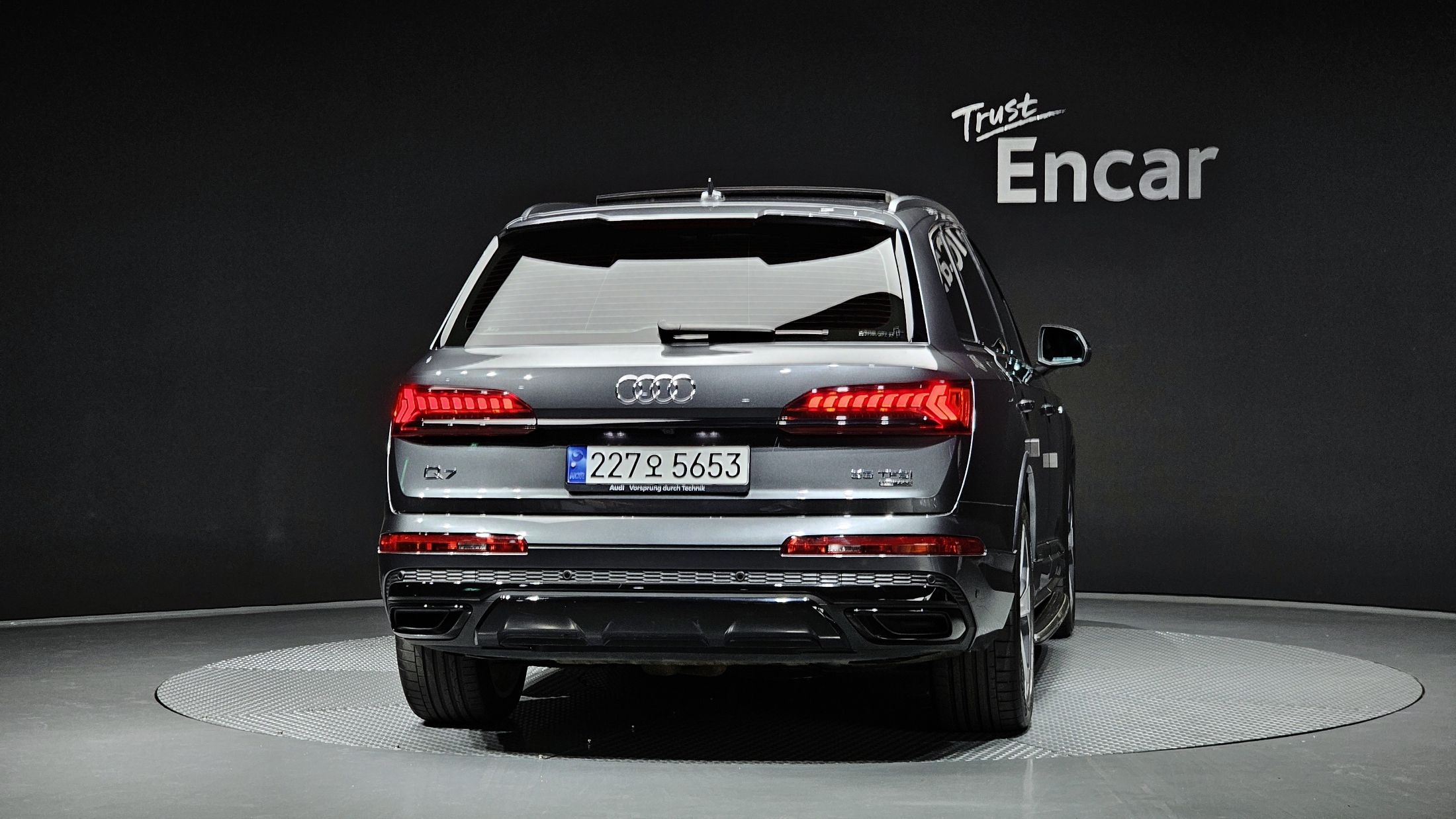 AUDI Q7 4M