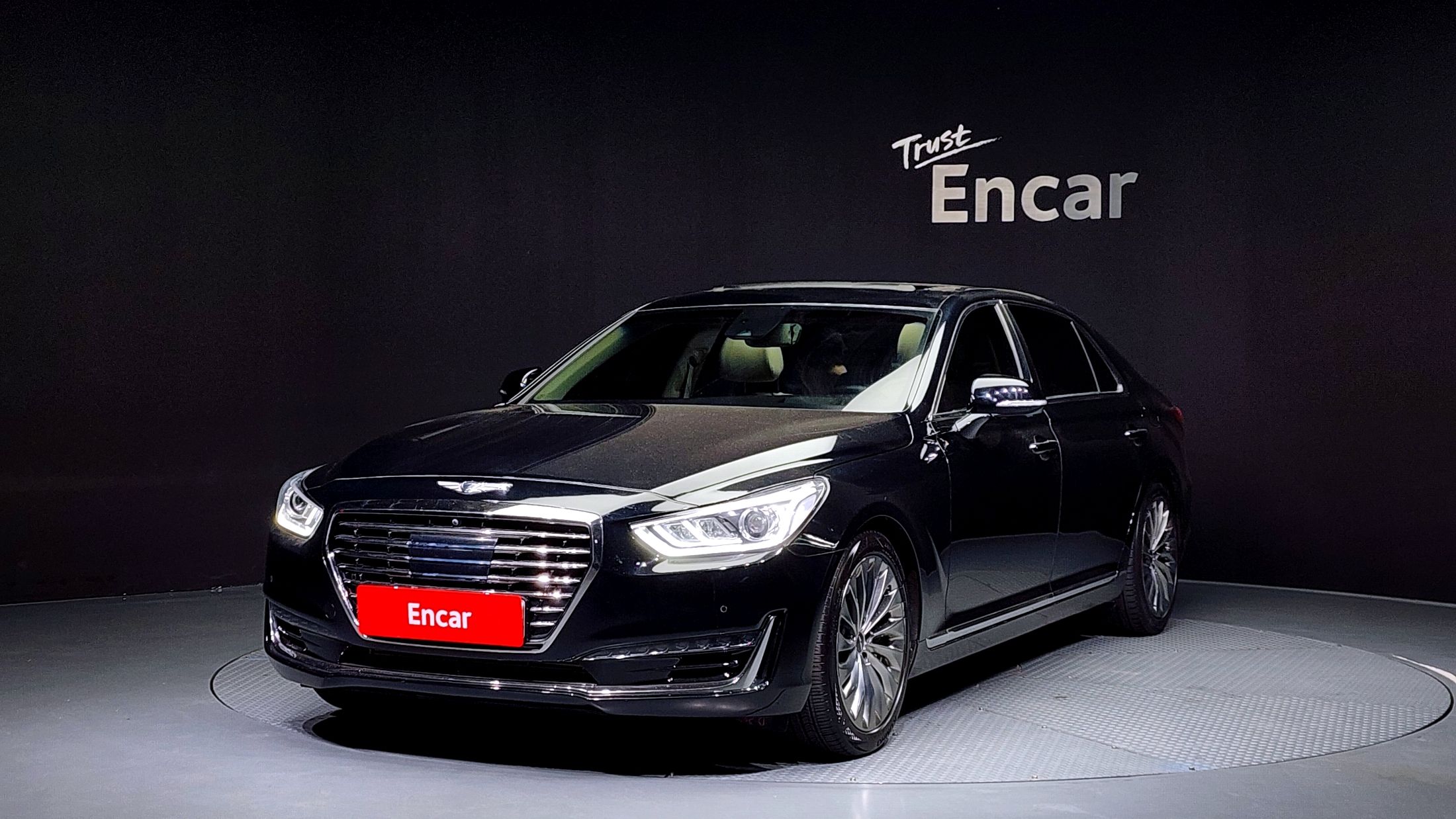 GENESIS EQ900