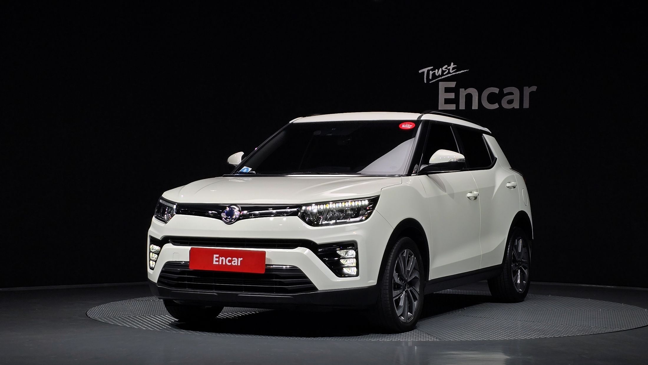 SSANGYONG TIVOLI VERY NEW 2020