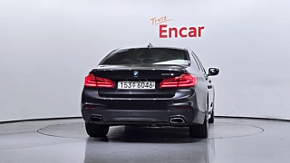 BMW 5-SERIES G30 2020