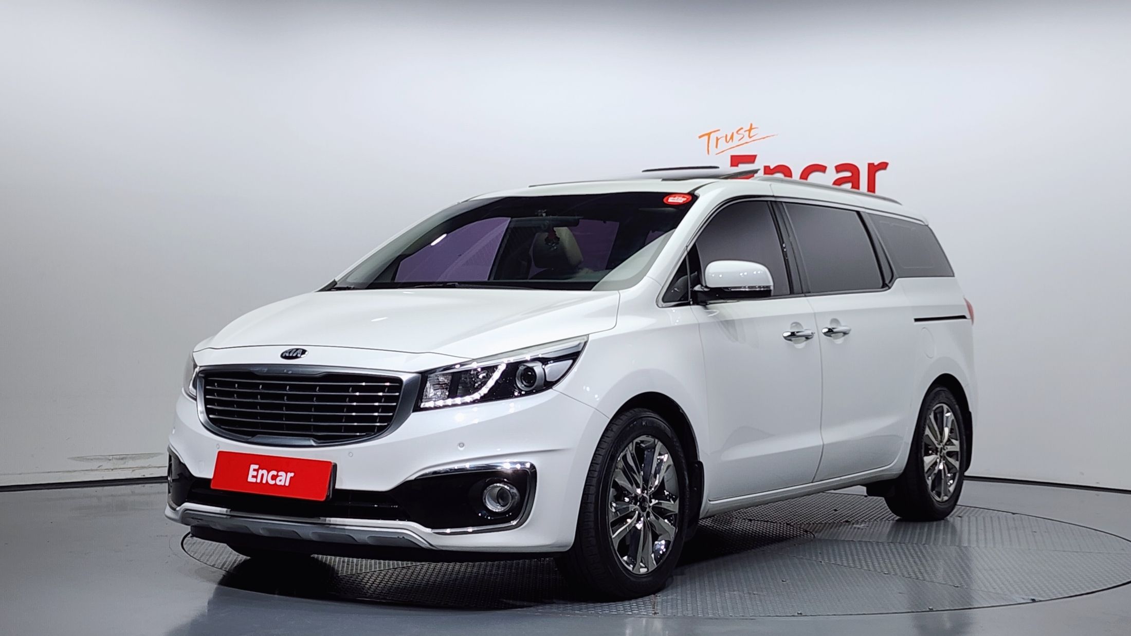 KIA CARNIVAL 2014