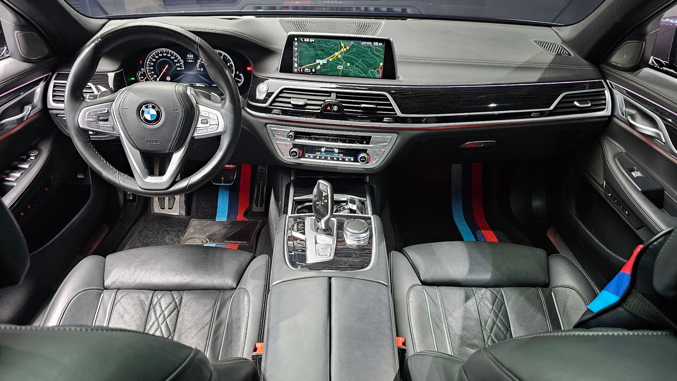 BMW 7-SERIES G11 2018