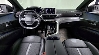 PEUGEOT 5008 2019