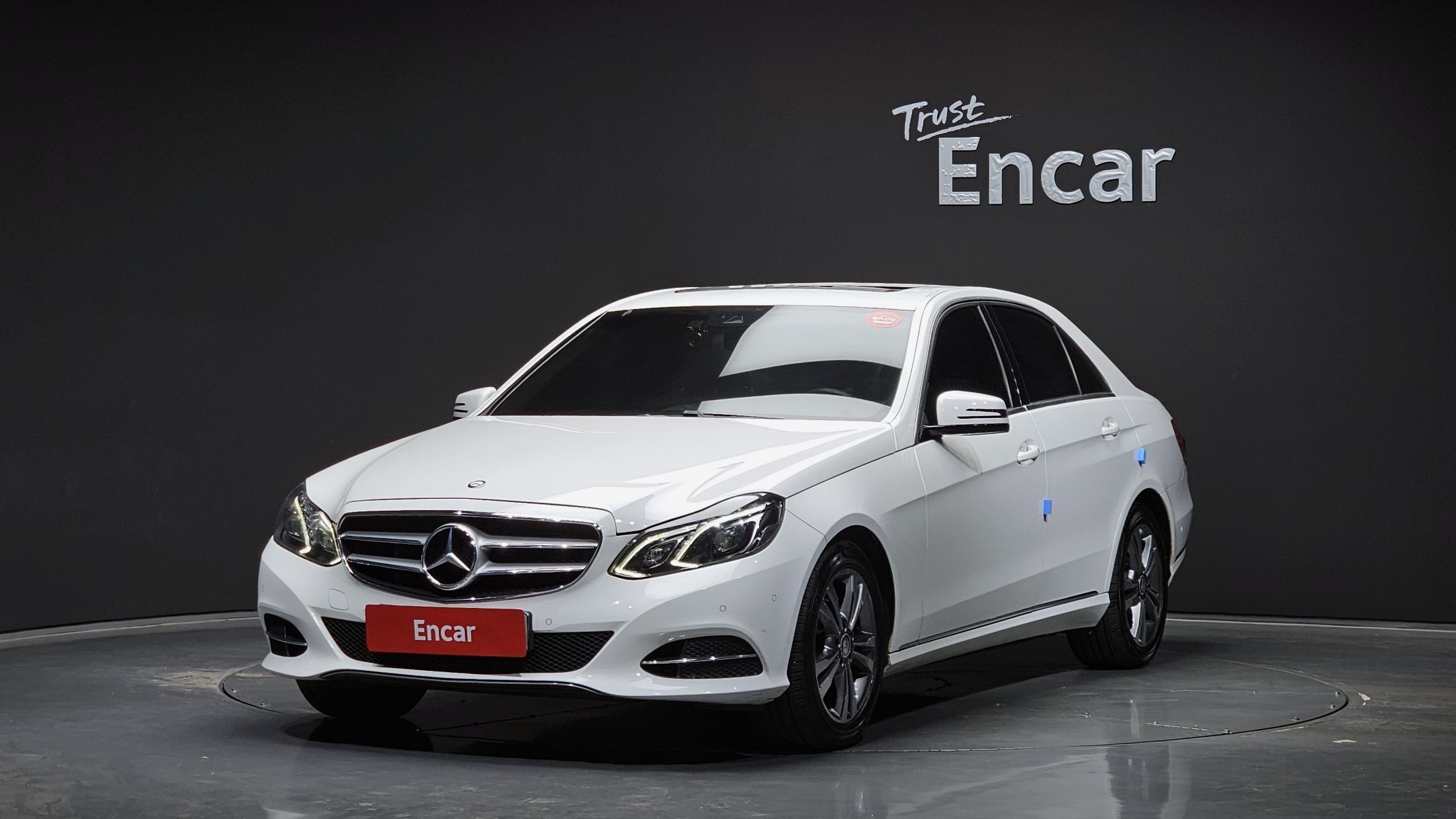 MERCEDES BENZ E-CLASS W212 2016