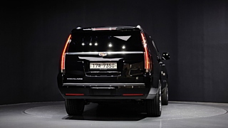 CADILLAC ESCALADE 2017