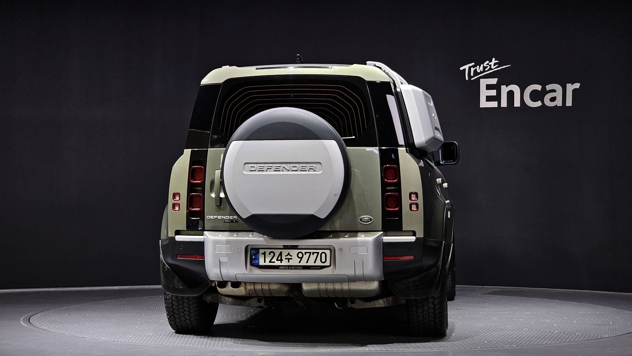 LAND ROVER DEFENDER L663