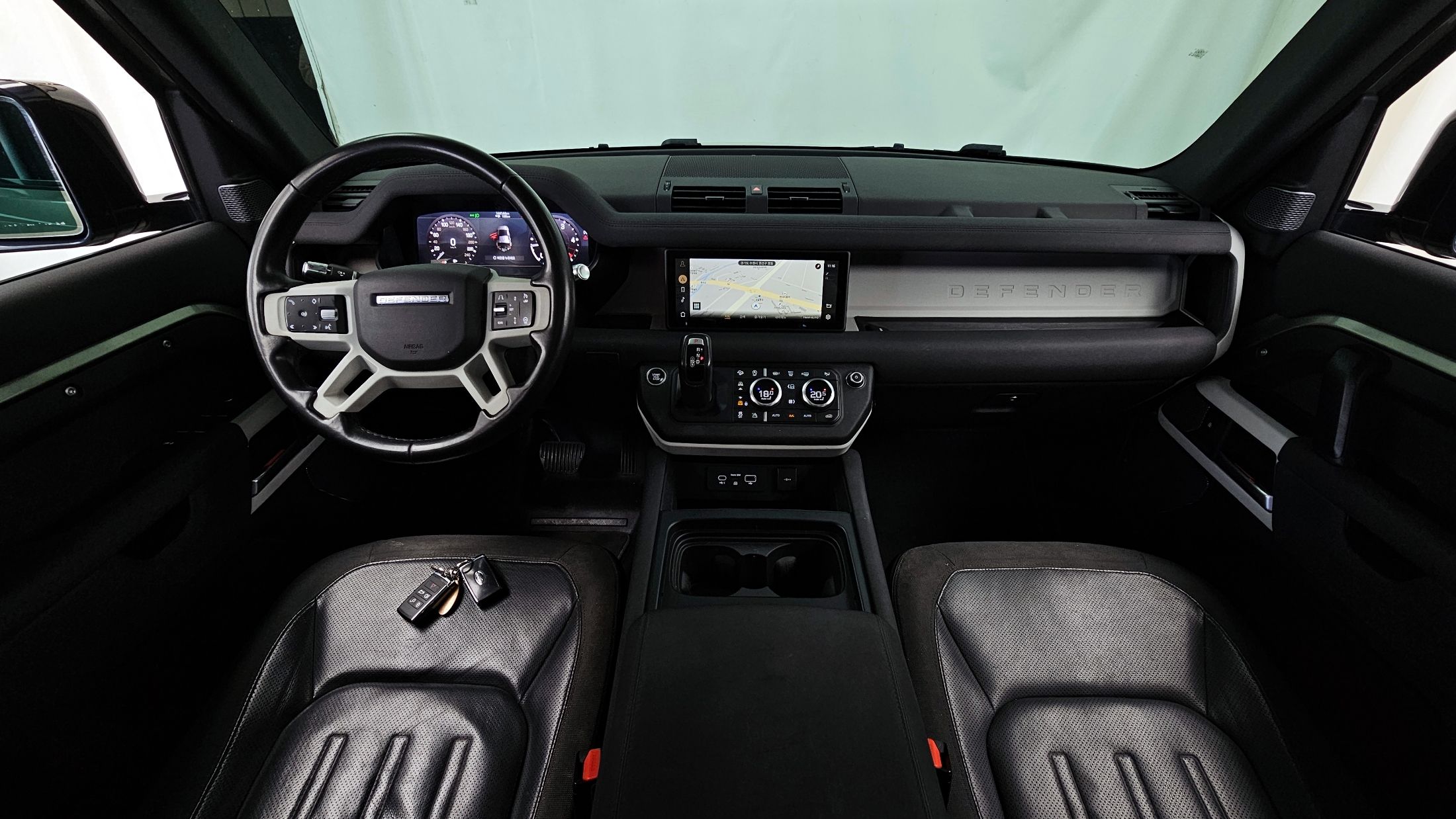 LAND ROVER DEFENDER L663