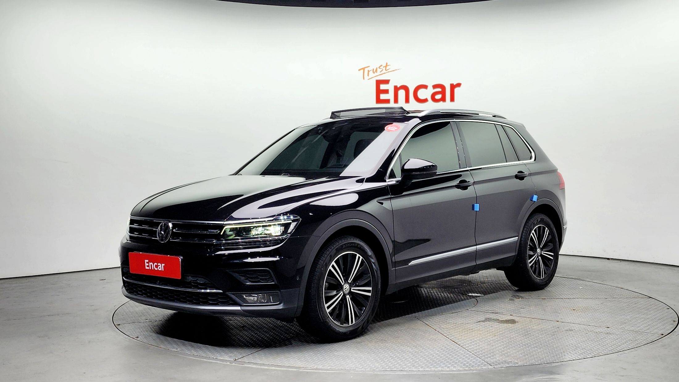 VOLKSWAGEN TIGUAN 2019