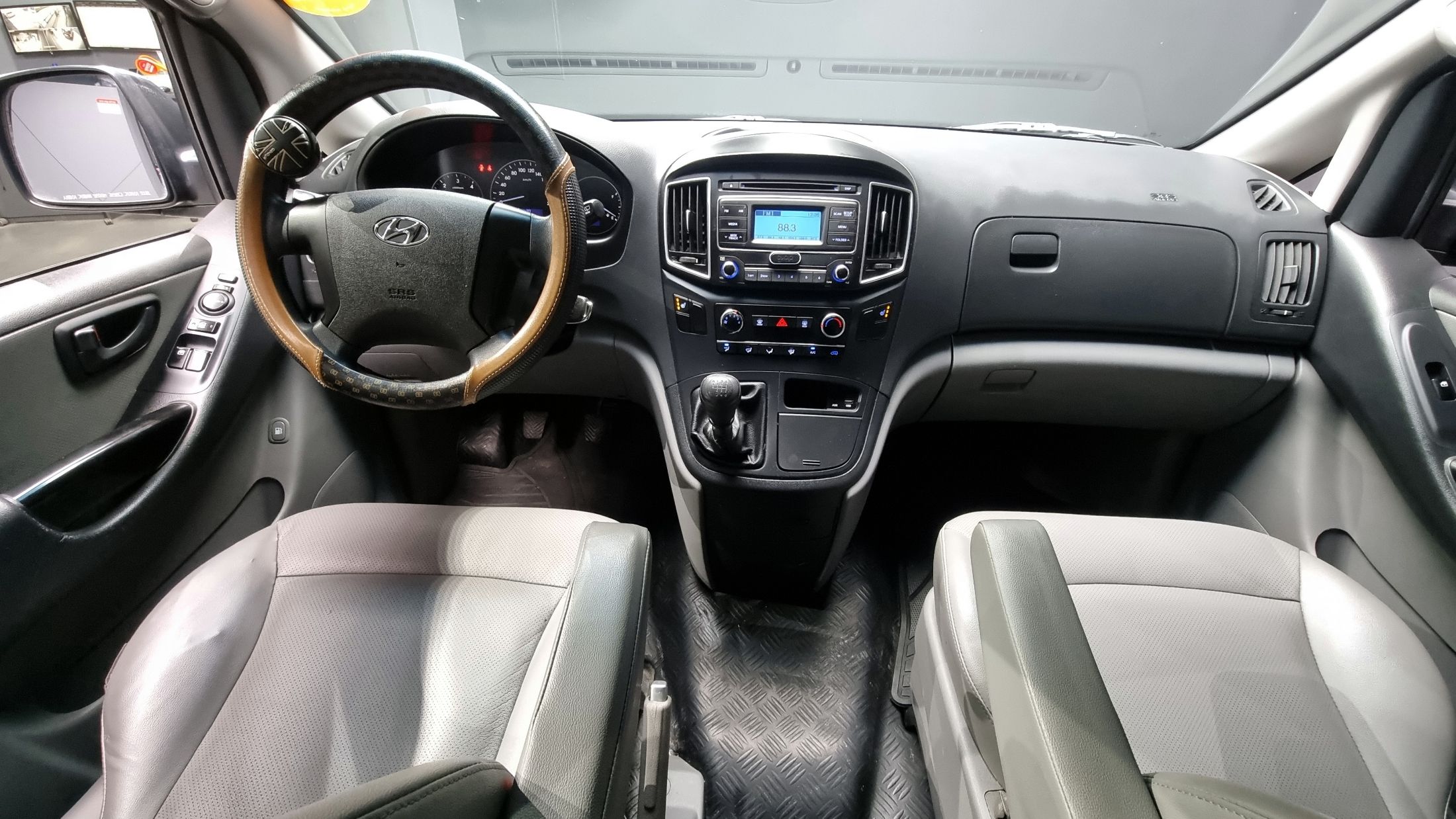 HYUNDAI STAREX GRAND 2017