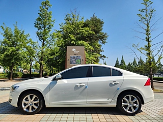 VOLVO S60 2018