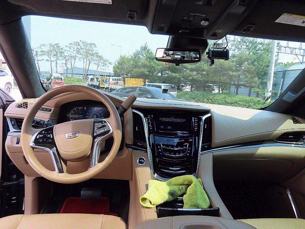 CADILLAC ESCALADE 2020