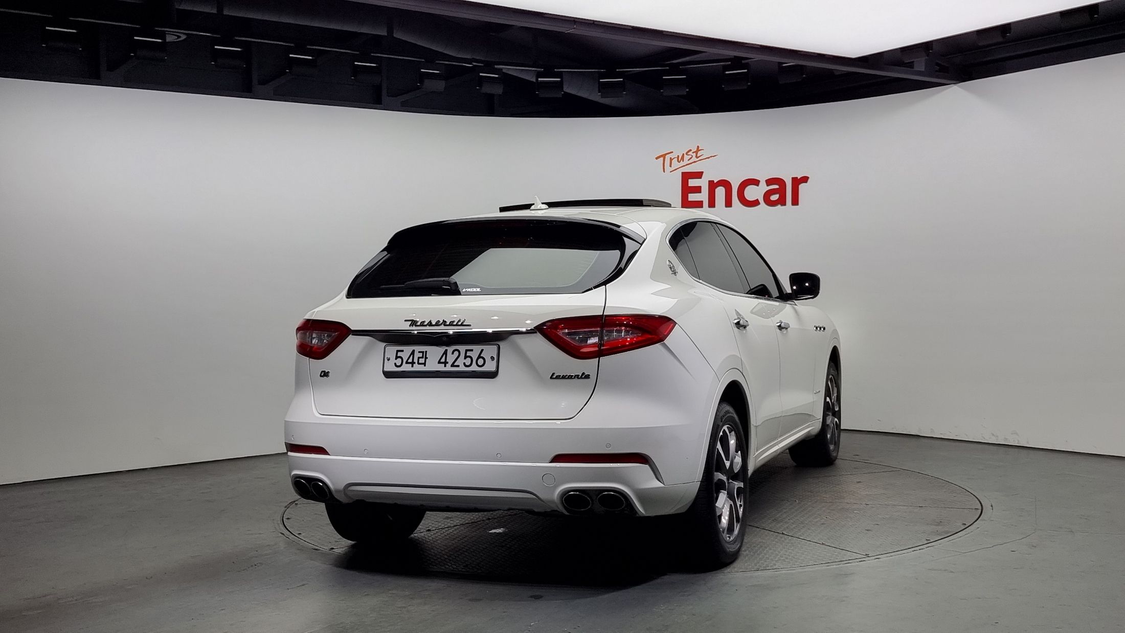 MASERATI LEVANTE 2018
