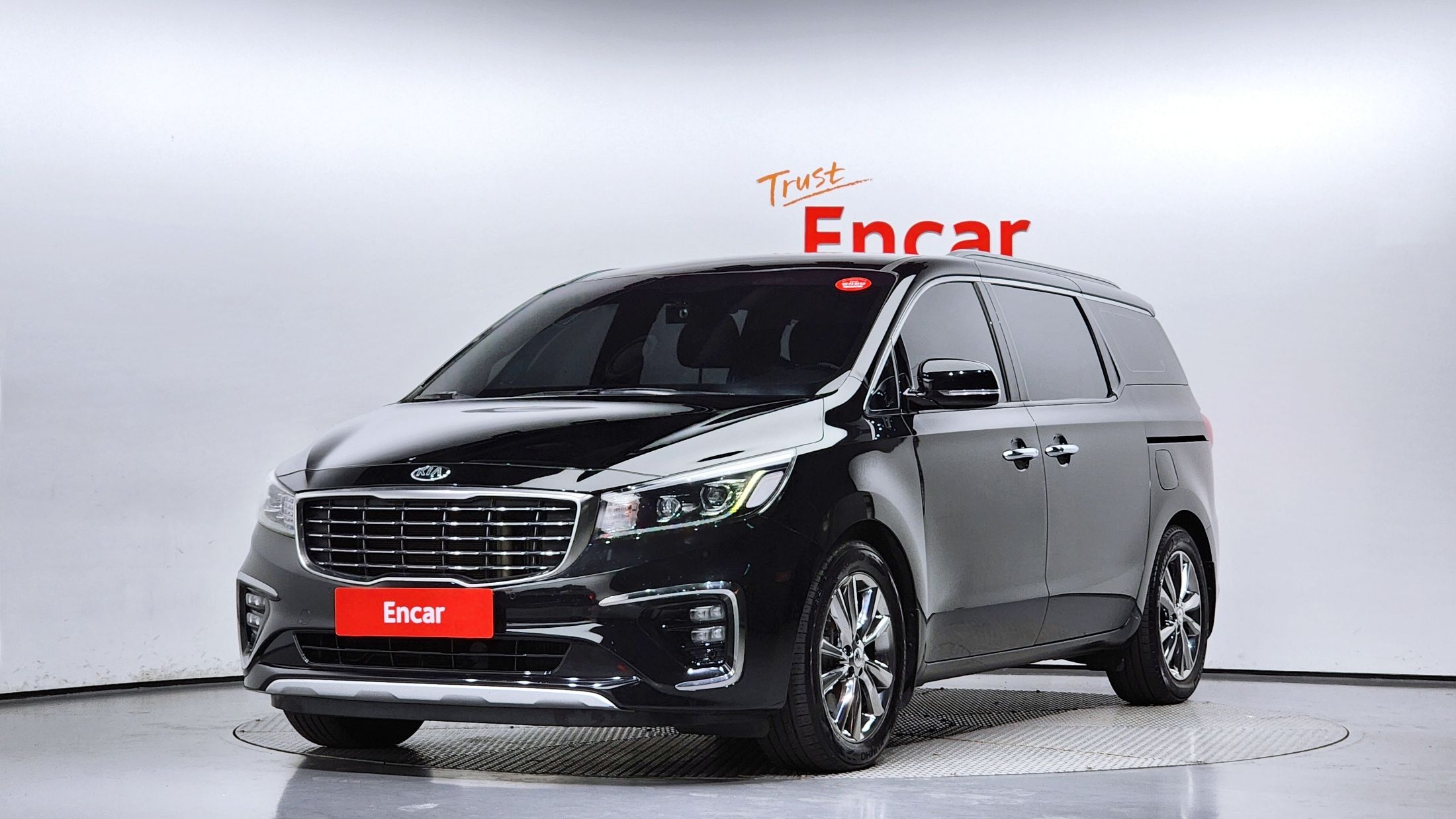 KIA CARNIVAL 2018