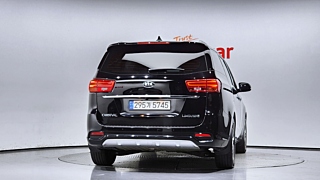 KIA CARNIVAL 2018