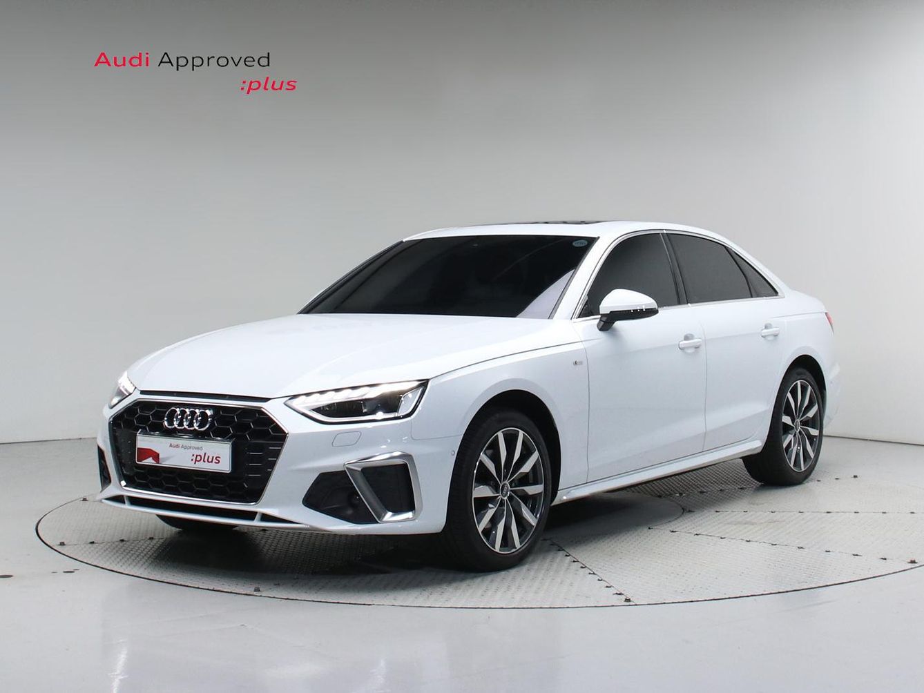 AUDI A4 B9 2023