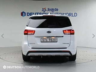 KIA CARNIVAL 2016