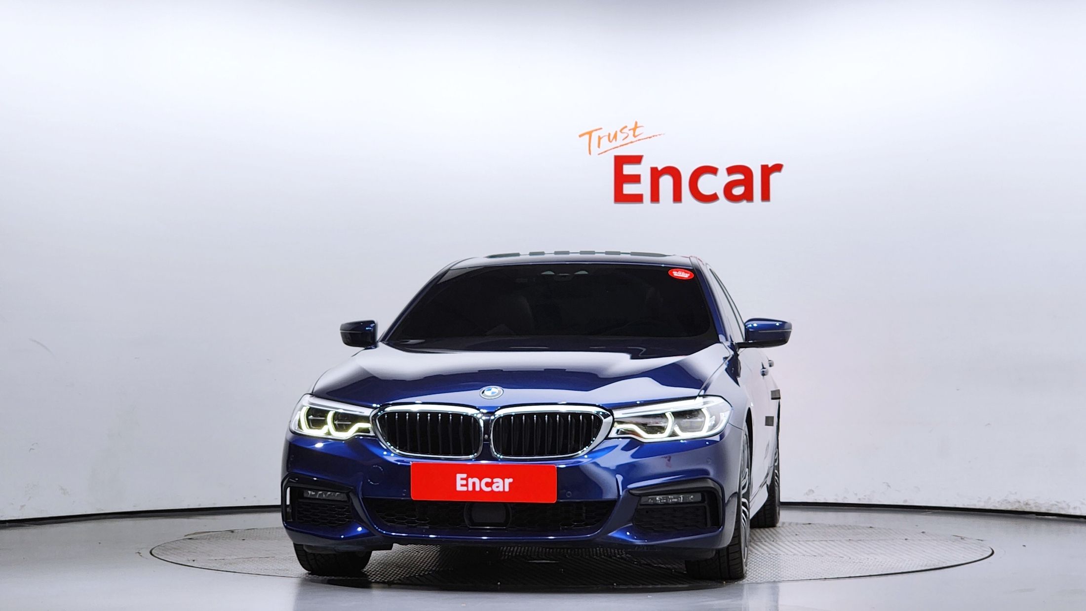 BMW 5-SERIES G30 2019