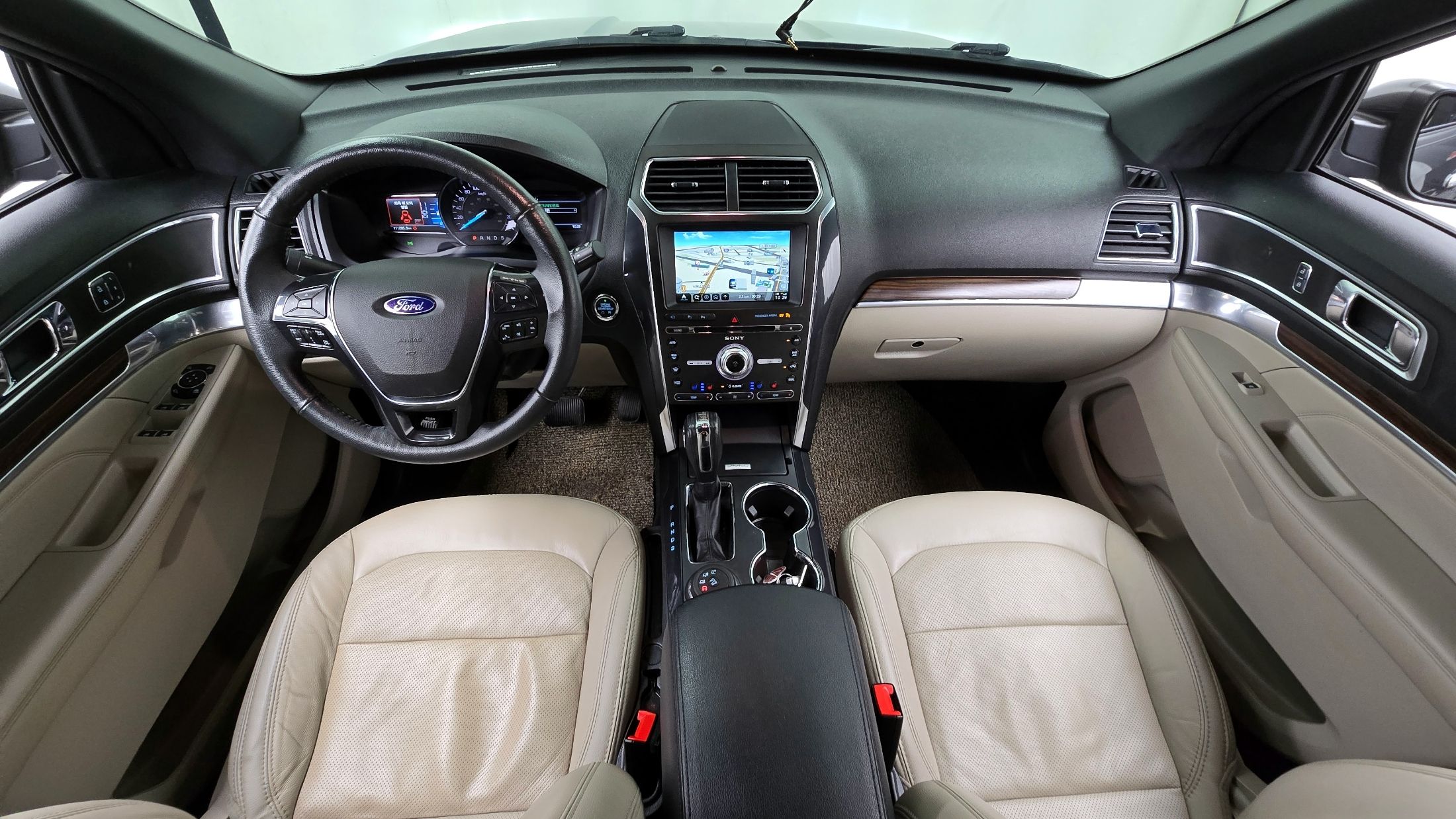 FORD EXPLORER 2018