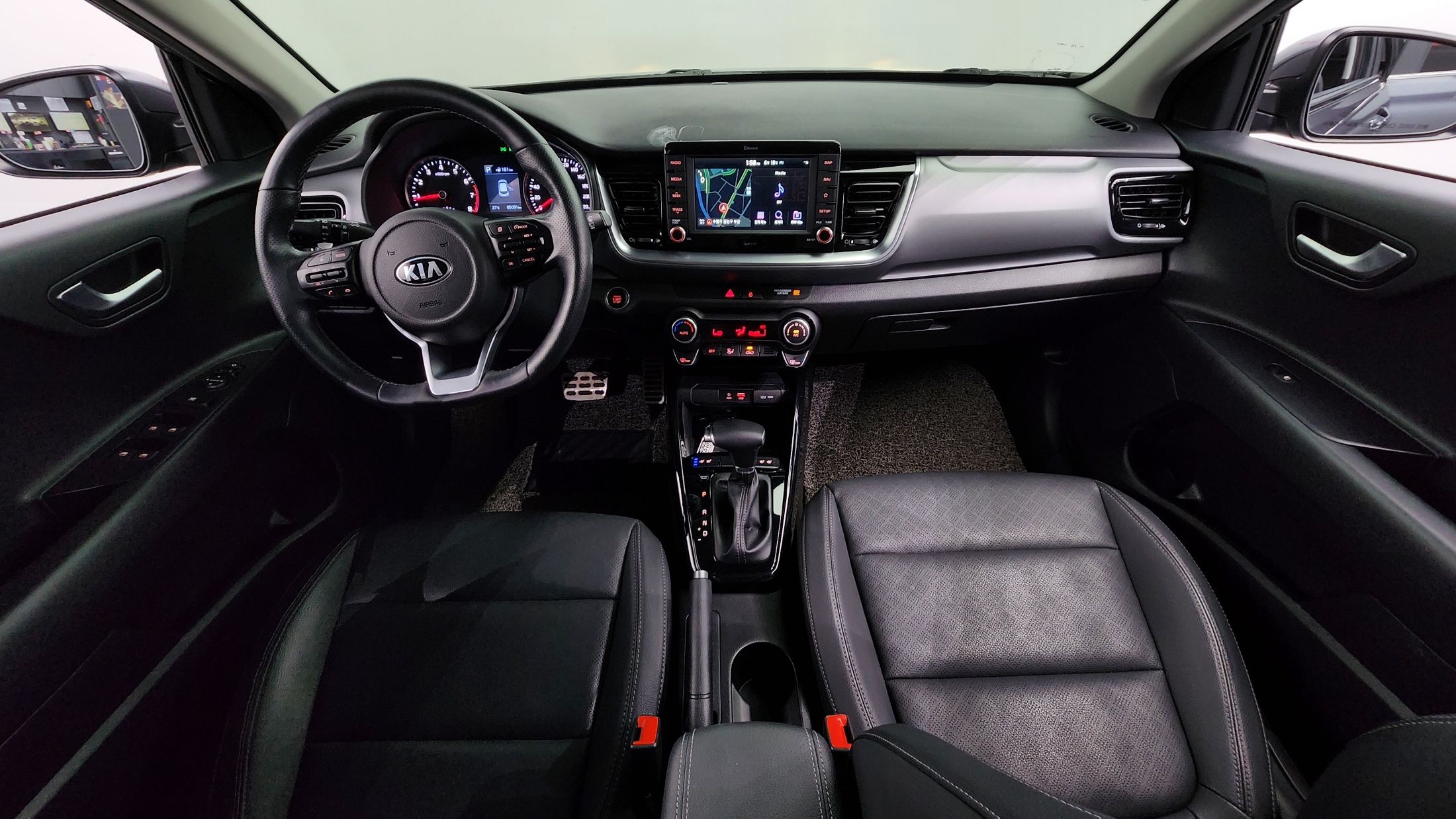 KIA STONIC