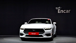 FORD MUSTANG 2024