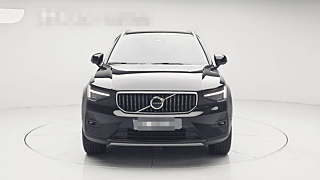 Заказать VOLVO XC40